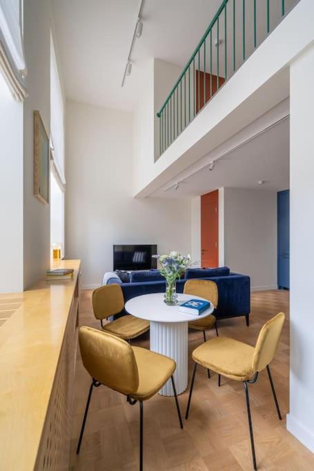شقة Designer Loft In The City Center ريغا المظهر الخارجي الصورة