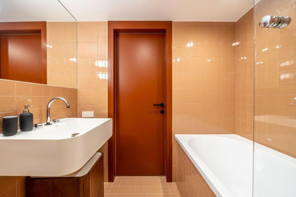 شقة Designer Loft In The City Center ريغا المظهر الخارجي الصورة